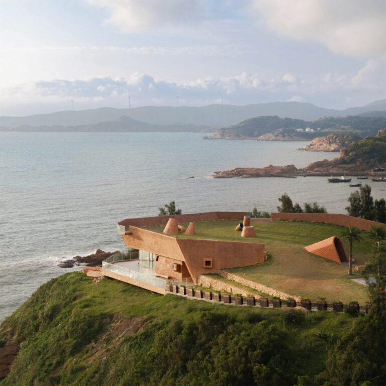 sq 3andwich cave like coastal view point green roof dezeen 2364 col 0 852x852